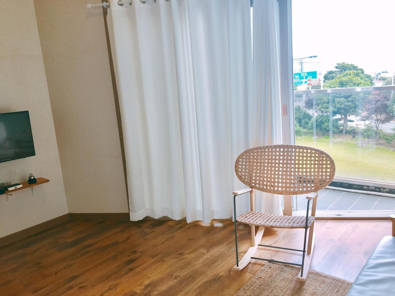 New Heaven Jeju Villa Seogwipo Exterior photo